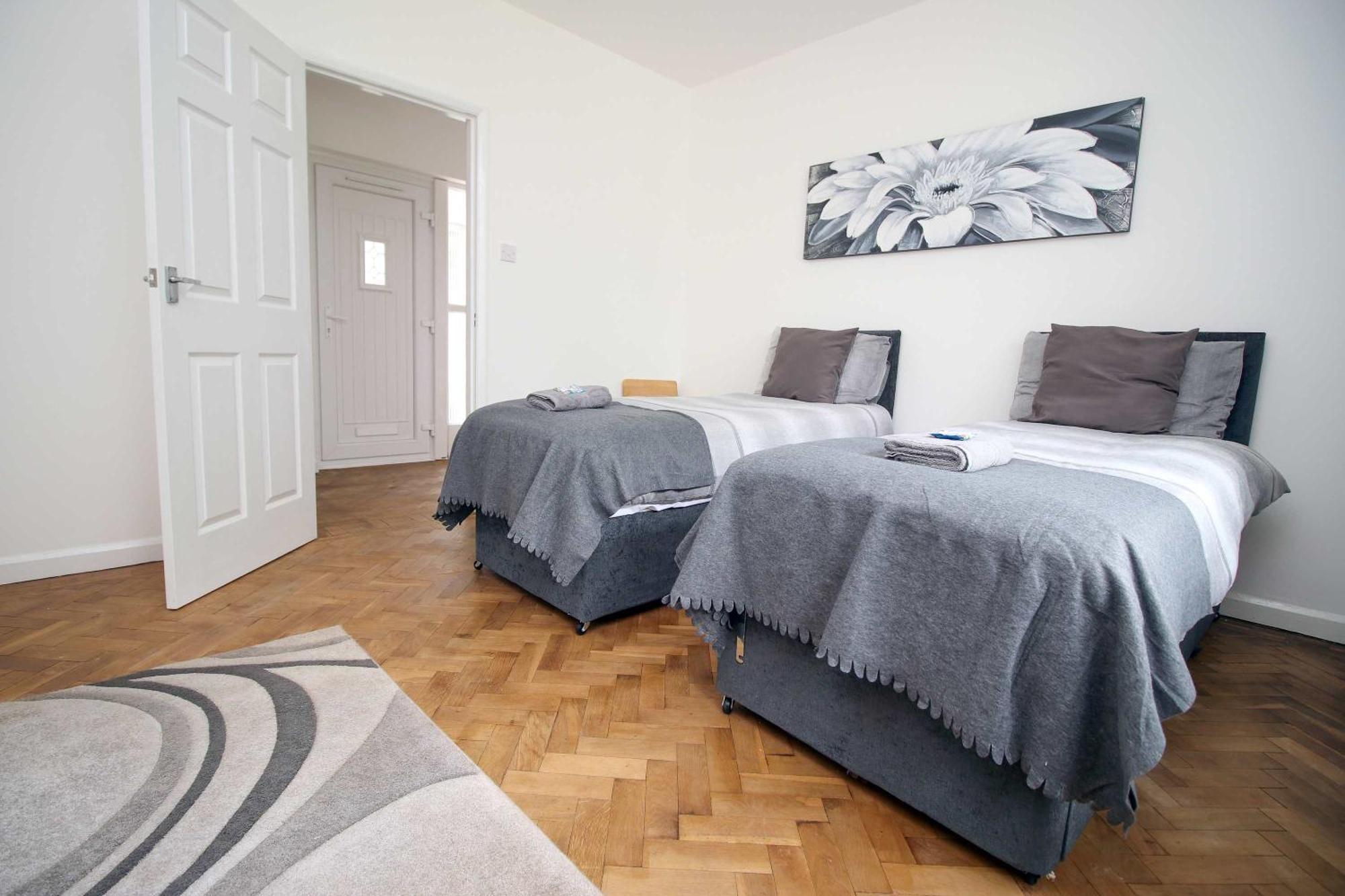 The Lockett Wonderful Large Bungalow Plympton, Plymouth Free Parking By Staystaycations Eksteriør bilde